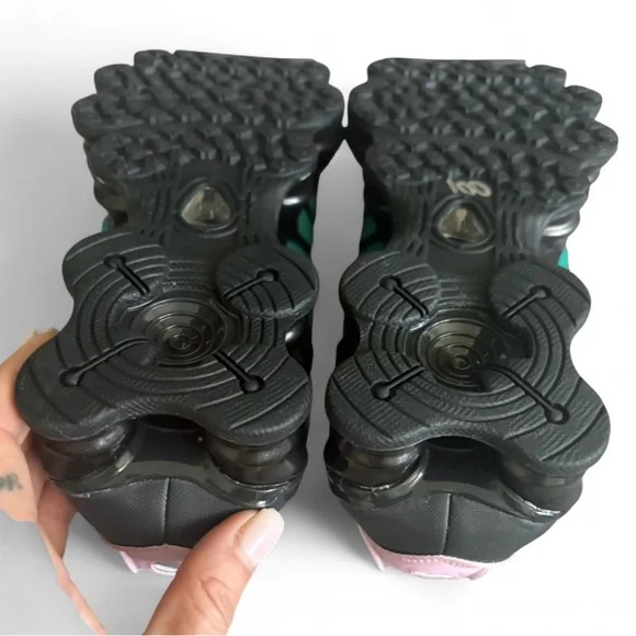 Nike Black, Pink, and Green Running Shoes - Picture 5 of 5